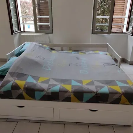 Apartman Studio Centre Ville Proche De Toutes Commodites Melun
